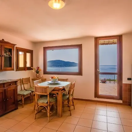 Vila Capo Stella Lacona